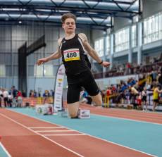 Ben fliegt zu Silber; Quelle: © KJPeters - siehe kjpeters-photo.de/sport.html 