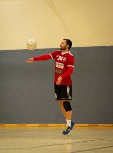 Daniel Pallauf beim Zuspiel