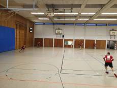 Die M1 erwartet den Ball