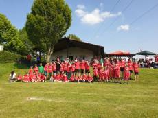 Strahlender Sonnenschein bei traditionellem Maiturnier 