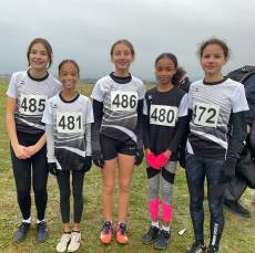 Die U14-Mädels vor dem Start