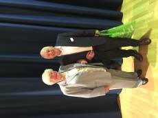 Eberhard Schnalke mit seiner Frau nach der Ehrung