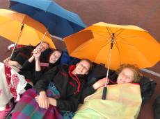 Gut gelaunt ... trotz Regen