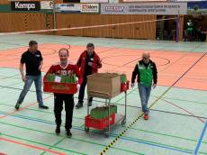 Kapitän Peter Lotze bei der Siegerehrung