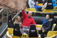 Lachen, auch im Angesicht des Donnerflusses