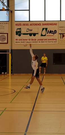 Luis Zang bei der Angabe