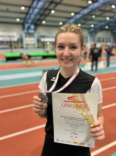 Mit Silber dekoriert - Johanna Ebert (U20)