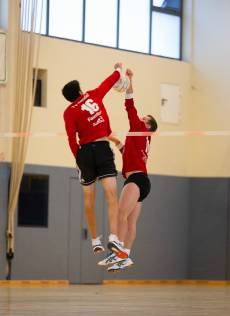 Vereinsinternes Derby zum Saisonauftakt 