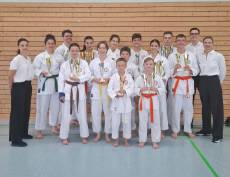 Erfolgreiche Wettkampfsaison für Karateka des TV Rendel und SV Gronau